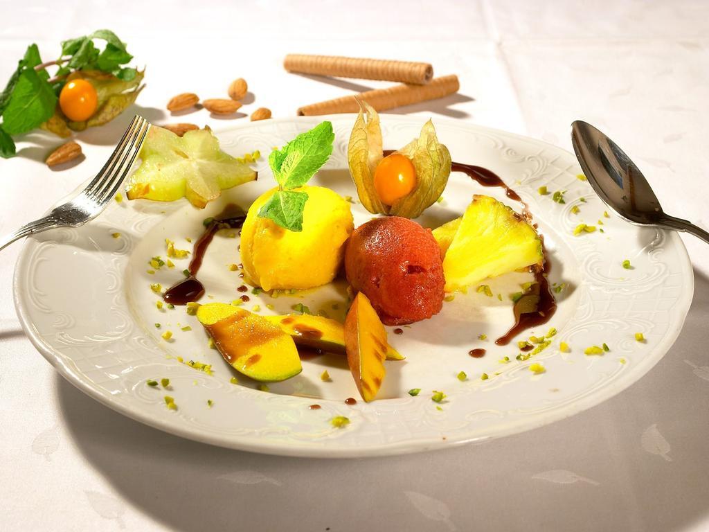 Gasthof Restaurant Buergerstueble Sankt Peter Zewnętrze zdjęcie