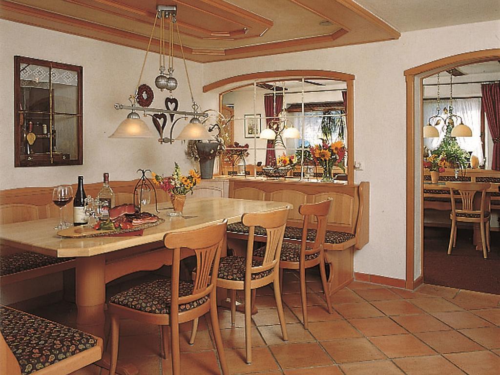 Gasthof Restaurant Buergerstueble Sankt Peter Zewnętrze zdjęcie