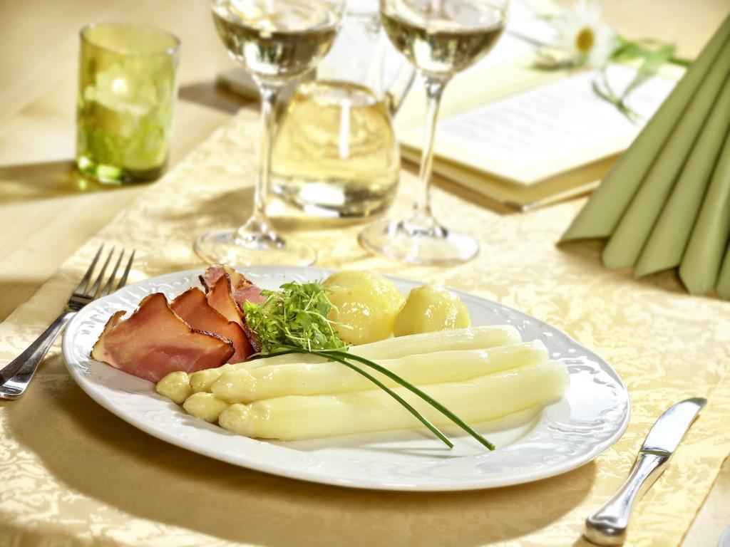 Gasthof Restaurant Buergerstueble Sankt Peter Zewnętrze zdjęcie